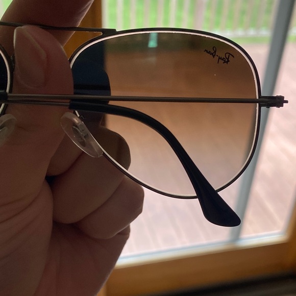 Ray-Ban Silver Aviator Sunglasses with Brown Case - Picture 3 of 5